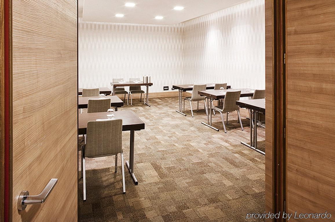Thotel Lamezia ラメーツィア・テルメ エクステリア 写真