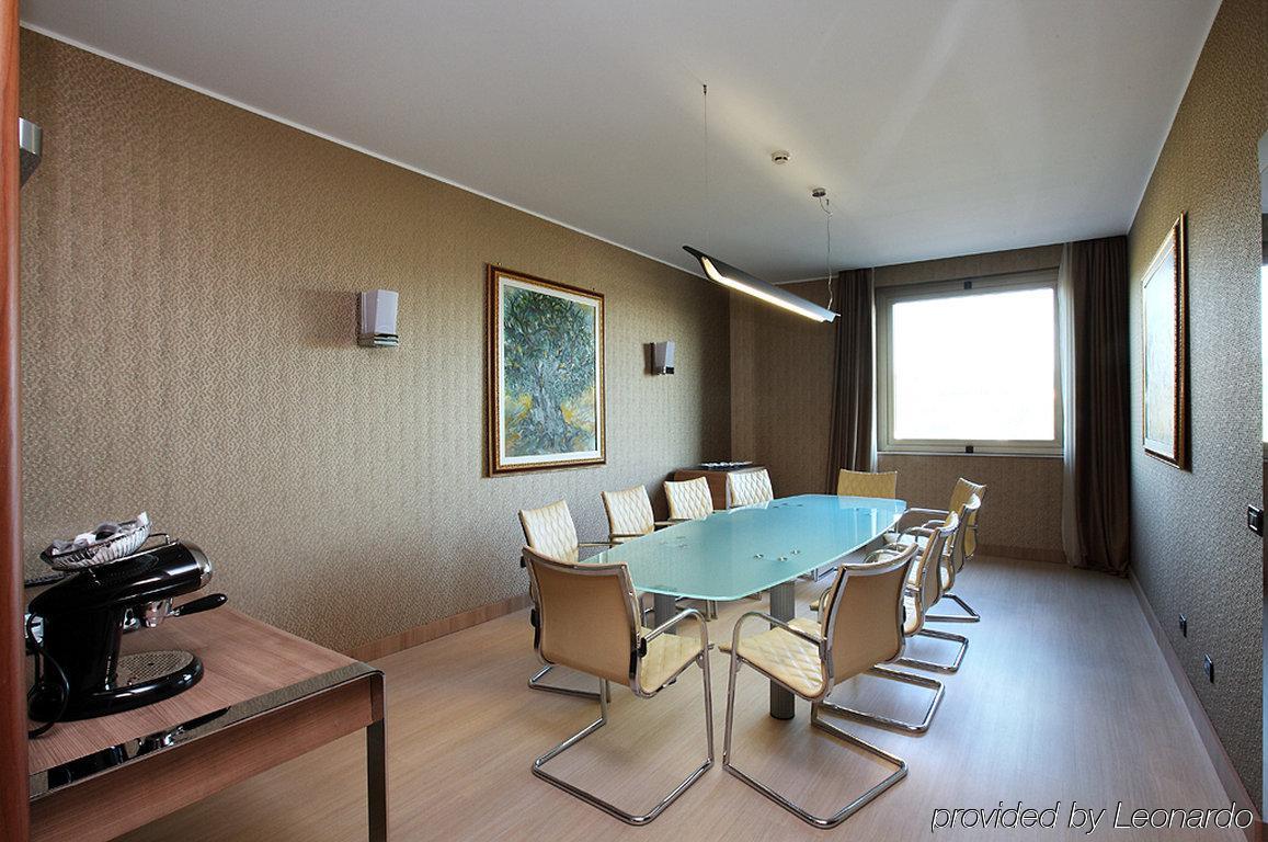 Thotel Lamezia ラメーツィア・テルメ エクステリア 写真