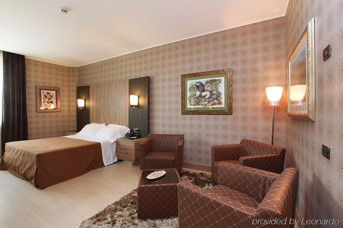 Thotel Lamezia ラメーツィア・テルメ エクステリア 写真