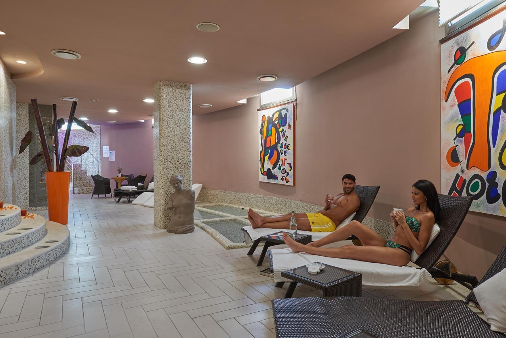 Thotel Lamezia ラメーツィア・テルメ エクステリア 写真